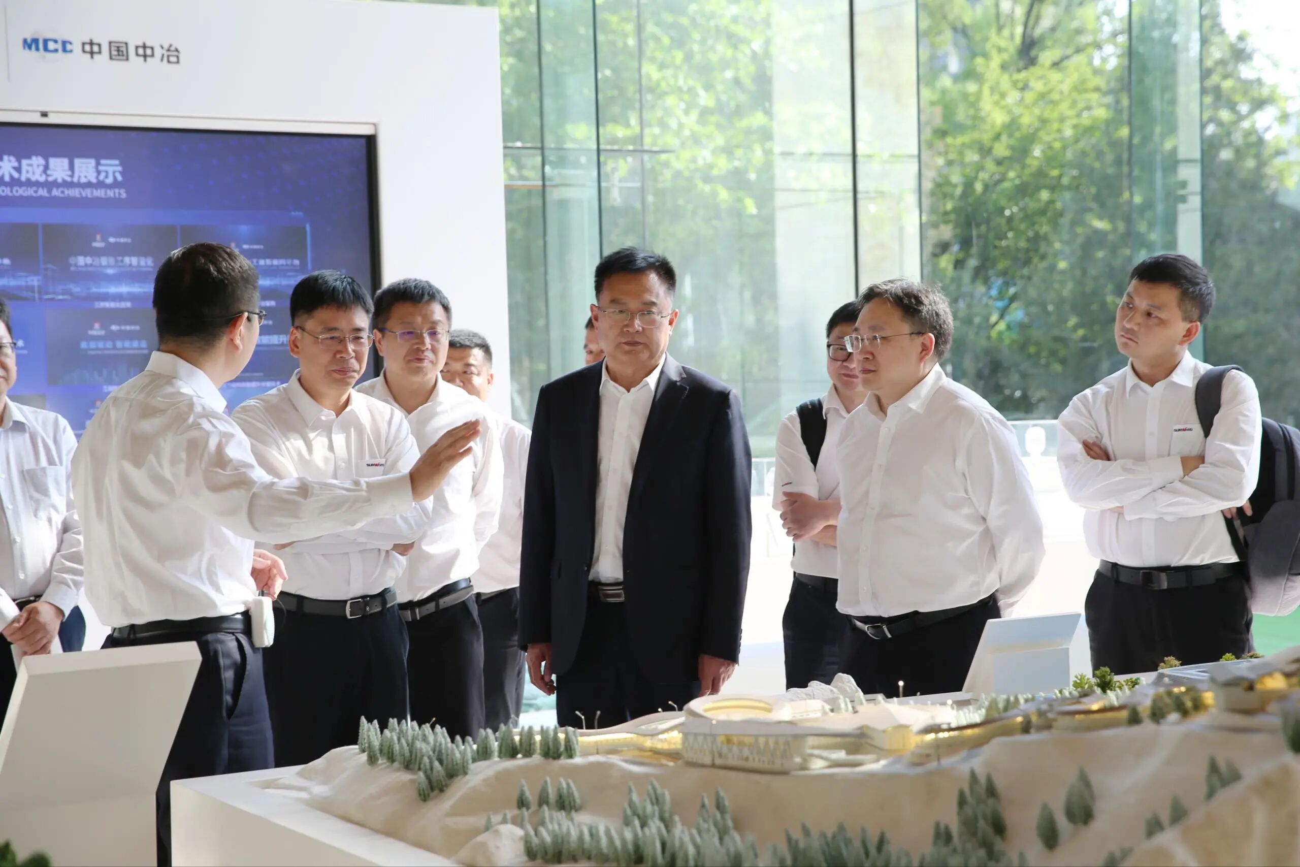 山河智能党委书记、董事长付向东率队拜访中国中冶,推动构建合作共赢新标杆